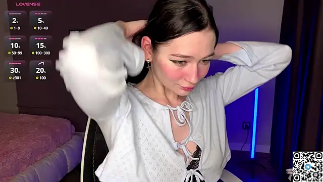 Misty Rose online show from January 9, 2025, 1:13 pm