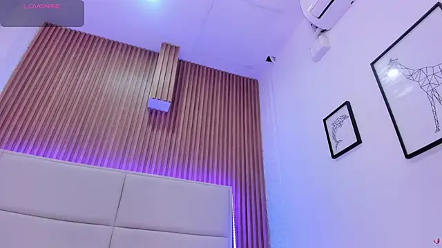 aggy castel online show from February 23, 2026, 8:01 am