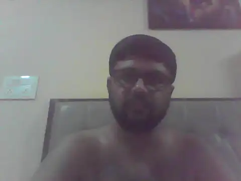 Snapshot of SexyyMotaLund57 chatting on May 27, 2026, 2:36 pm SexyyMotaLund57 online show from May 27, 2026, 2:36 pm