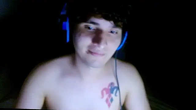 Snapshot of Charley_quin chatting on April 17, 2026, 11:52 pm Charley quin online show from April 17, 2026, 11:52 pm