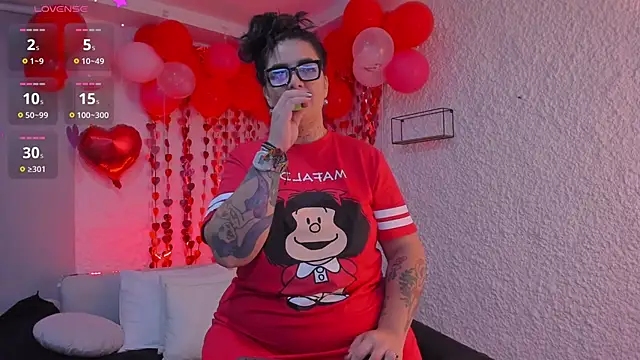 poisson ivy online show from February 14, 2025, 7:28 am