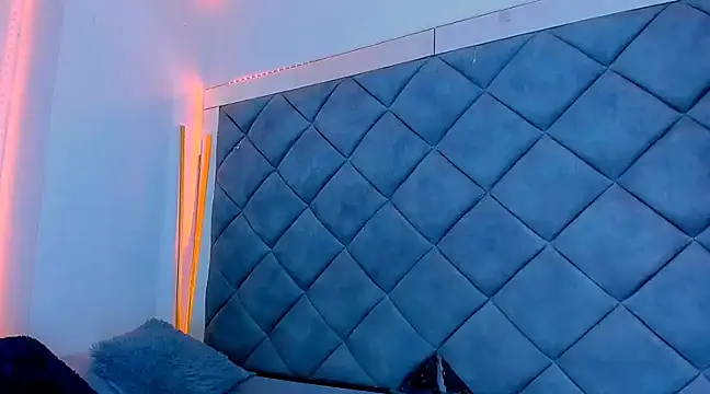 Nellyhills online show from March 9, 2025, 6:43 pm