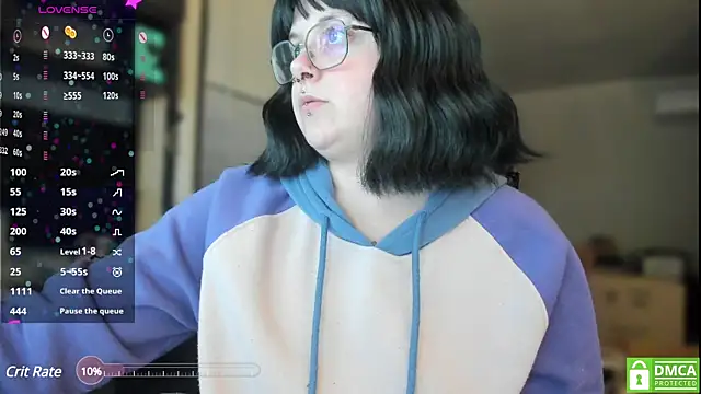 Snapshot of cute_aggro_gamer_girl chatting on December 13, 2024, 6:10 am cute aggro gamer girl online show from December 13, 2024, 6:10 am