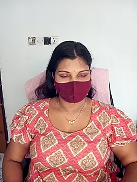 Hot-Angel  online show from November 3, 2025, 3:30 am