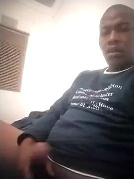 Snapshot of zuludog chatting on May 11, 2026, 3:45 am zuludog online show from May 11, 2026, 3:45 am