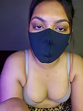 Olivia3 online show from November 28, 2025, 7:27 pm