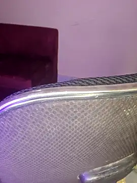 Olivia3 online show from November 30, 2025, 6:45 pm