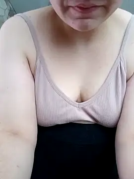 Snapshot of Miranda_Nancy chatting on November 20, 2025, 9:20 am Miranda Nancy online show from November 20, 2025, 9:20 am