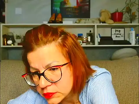 Natali3855 online show from May 18, 2026, 4:07 am