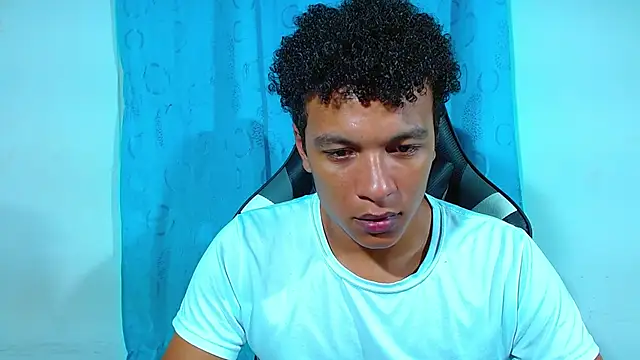 Snapshot of Black_Diamon_ chatting on March 11, 2025, 9:24 am Black Diamon online show from March 11, 2025, 9:24 am