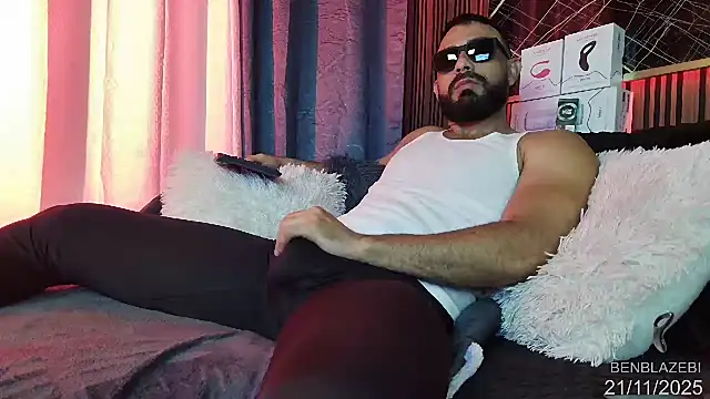 Snapshot of BEN_BLAZE chatting on November 21, 2025, 5:50 am BEN BLAZE online show from November 21, 2025, 5:50 am