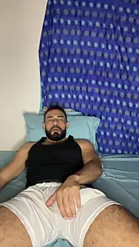 Snapshot of BEN_BLAZE chatting on November 24, 2025, 7:35 pm BEN BLAZE online show from November 24, 2025, 7:35 pm