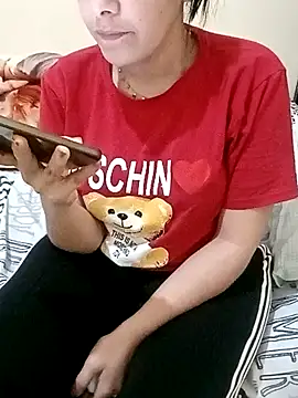 ShadiaStar online show from February 28, 2025, 1:03 pm