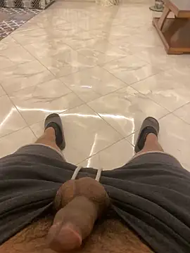 Lahcene online show from December 20, 2025, 9:33 pm