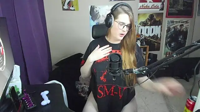 HannahCastle96 online show from December 10, 2024, 6:11 am