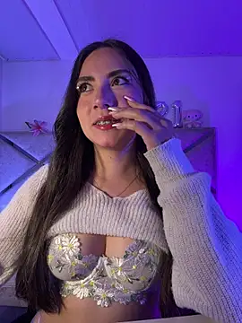 Melody 04 online show from November 21, 2025, 4:22 am