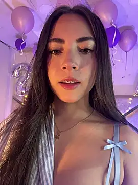 Melody 04 online show from March 11, 2026, 1:11 am