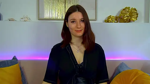 VictoriaArdern online show from October 18, 2025, 7:09 am