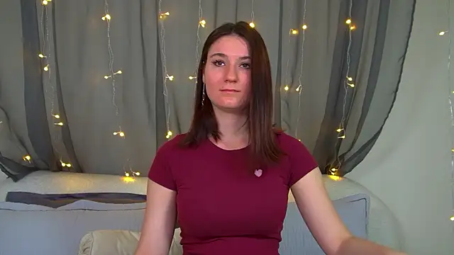 VictoriaArdern online show from November 17, 2025, 6:30 am