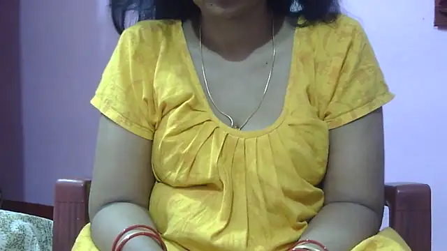 Snapshot of Suhana-sapna chatting on April 16, 2026, 4:19 pm Suhana-sapna online show from April 16, 2026, 4:19 pm