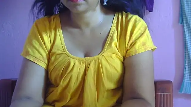 Snapshot of Suhana-sapna chatting on May 21, 2026, 2:51 am Suhana-sapna online show from May 21, 2026, 2:51 am