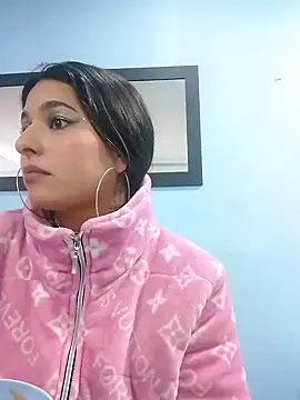 Snapshot of Noah_Jhonson chatting on March 18, 2025, 7:10 pm Noah Jhonson online show from March 18, 2025, 7:10 pm