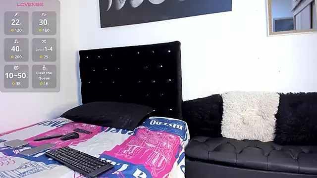 kassandra11  online show from December 15, 2025, 6:34 pm