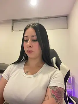 Zoee t online show from April 26, 2026, 5:16 am