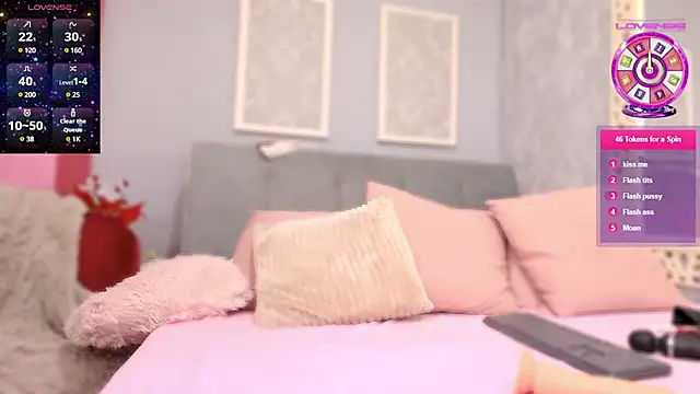 EuphoriaElle online show from December 21, 2024, 12:31 am