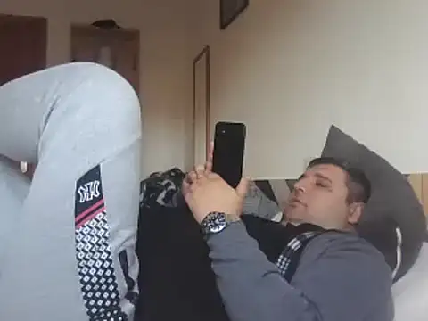  revianzip1 online show from February 13, 2025, 4:39 pm