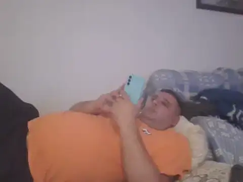  revianzip1 online show from October 4, 2025, 4:38 pm