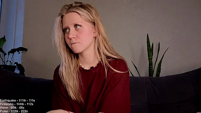 WiloneEsse online show from February 23, 2025, 1:02 am