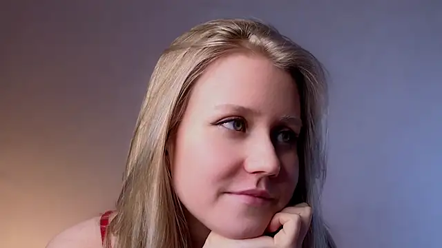 WiloneEsse online show from March 21, 2025, 4:17 am