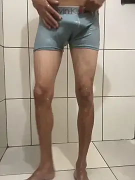 Snapshot of Henrico chatting on December 27, 2024, 3:37 pm Henrico online show from December 27, 2024, 3:37 pm