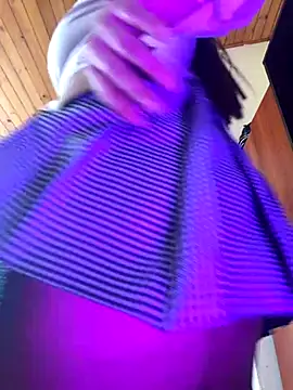 Gabriela-Parker  online show from November 4, 2025, 7:24 pm