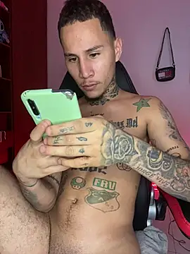 Snapshot of Junihn0 chatting on February 4, 2025, 3:57 pm Junihn0 online show from February 4, 2025, 3:57 pm