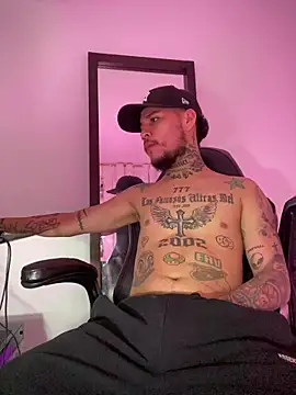 Snapshot of Junihn0 chatting on October 10, 2025, 9:25 pm Junihn0 online show from October 10, 2025, 9:25 pm