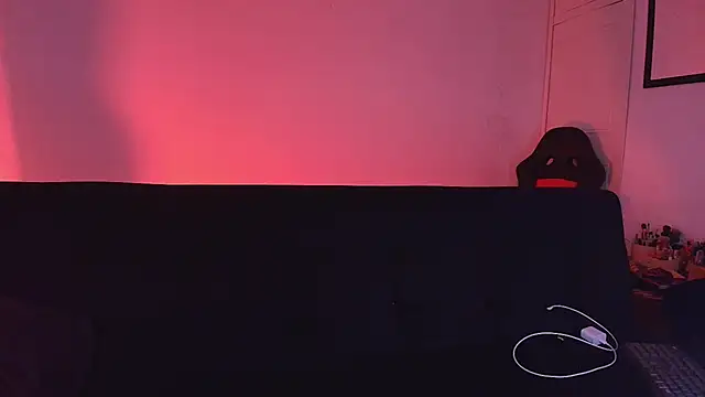 Snapshot of Junihn0 chatting on December 3, 2025, 6:10 am Junihn0 online show from December 3, 2025, 6:10 am