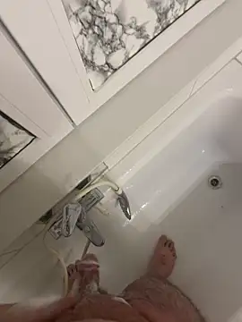 Snapshot of Loco42- chatting on March 1, 2025, 9:04 pm Loco42- online show from March 1, 2025, 9:04 pm