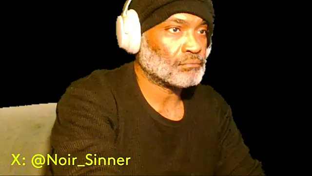 sinnernoir online show from November 25, 2025, 2:17 pm