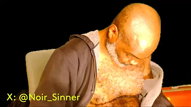 sinnernoir online show from December 4, 2025, 8:34 am