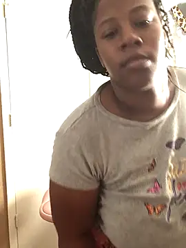 Snapshot of Eboni03 chatting on September 30, 2025, 5:29 pm Eboni03 online show from September 30, 2025, 5:29 pm