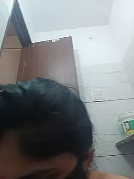 Cute-Aadhvita online show from May 17, 2026, 4:21 am