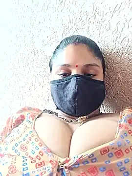 Cute-Aadhvita online show from May 28, 2026, 9:50 am