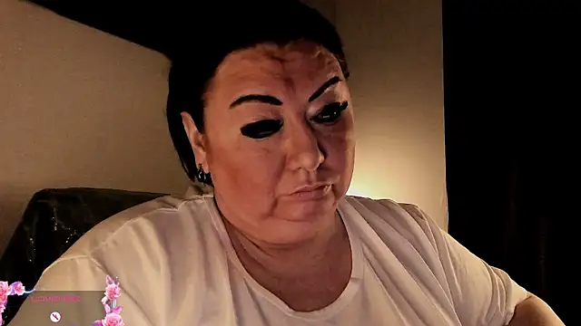 Snapshot of SexxyDreams1 chatting on September 23, 2025, 2:58 am SexxyDreams1 online show from September 23, 2025, 2:58 am