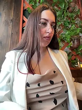 VikiDemi online show from March 19, 2025, 1:18 pm