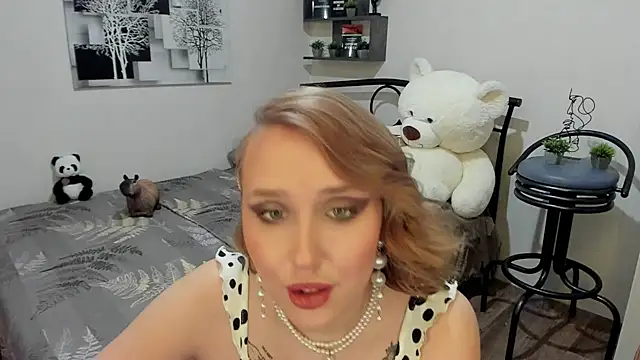 LinaTruly online show from March 20, 2025, 12:19 am