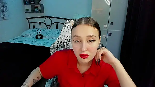 LinaTruly online show from November 20, 2025, 9:58 pm