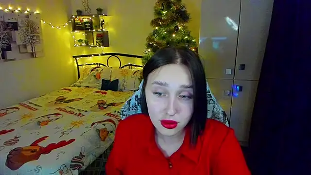Snapshot of LinaTruly chatting on December 20, 2025, 10:06 pm LinaTruly online show from December 20, 2025, 10:06 pm