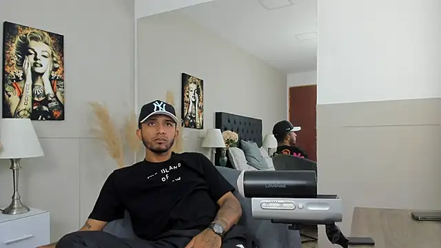 Snapshot of Robin_Rief chatting on January 23, 2025, 4:09 am Robin Rief online show from January 23, 2025, 4:09 am